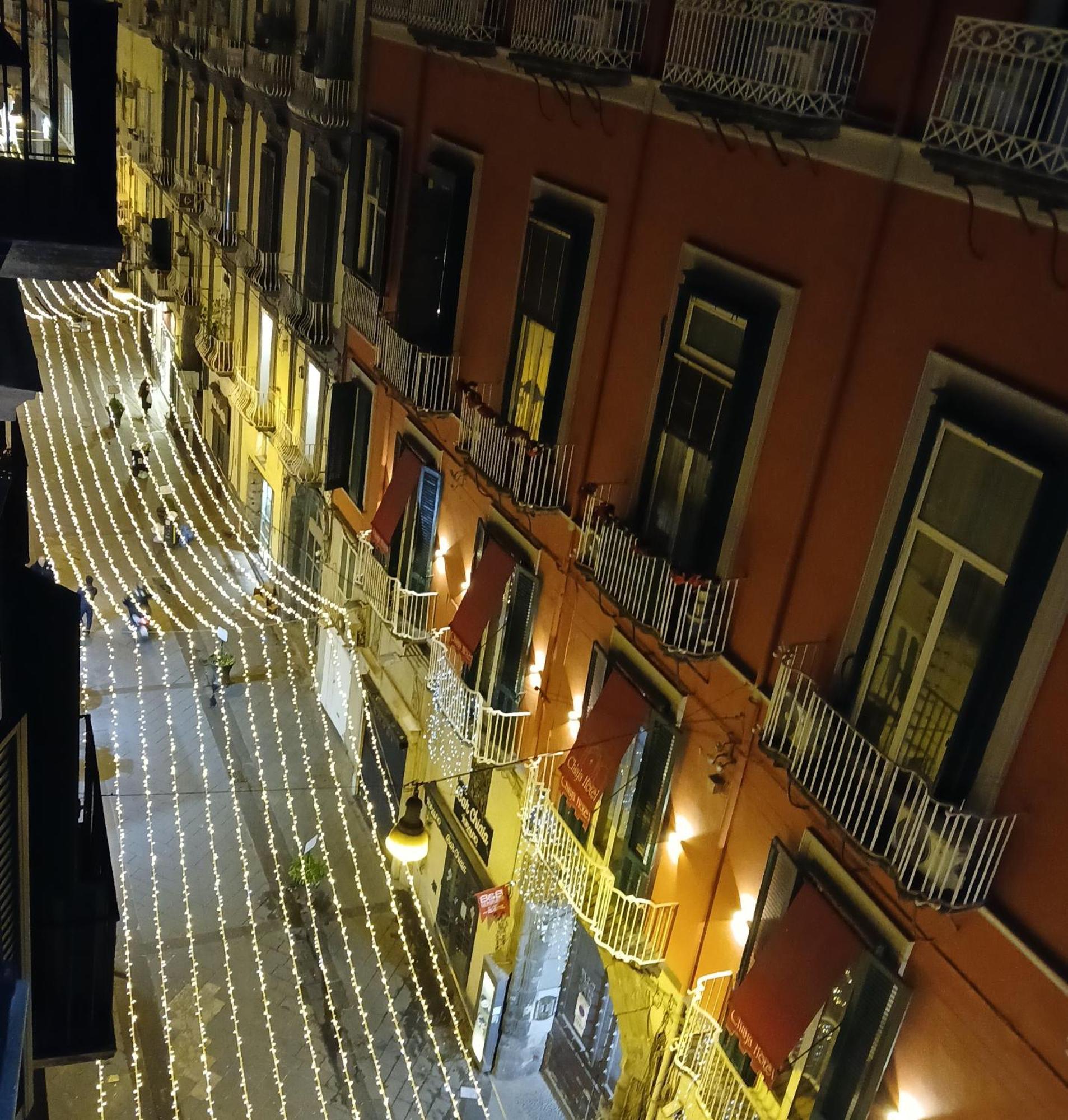 Отель Il Salotto Di Chiaia Неаполь Экстерьер фото